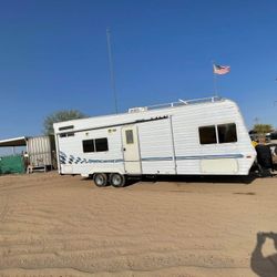 26 Foot Long Weekend Warrior Toy Hauler 