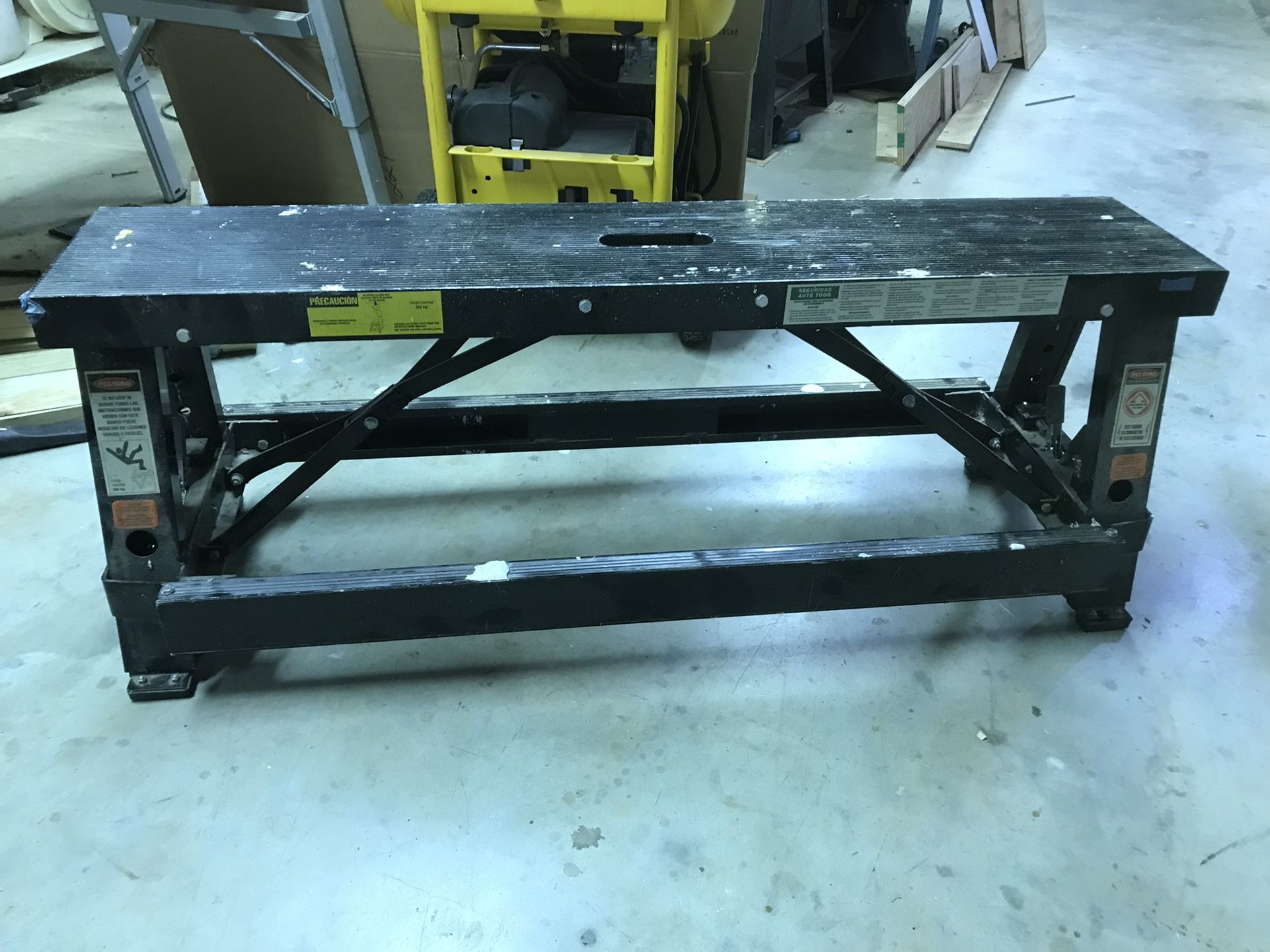 Drywall Installers Bench