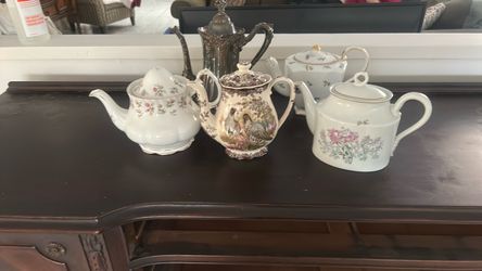 Tea pots