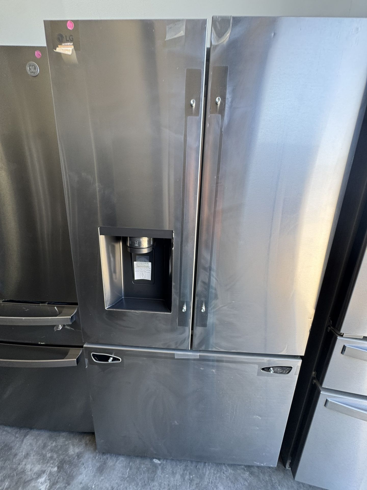 Refrigerator New Open Box 