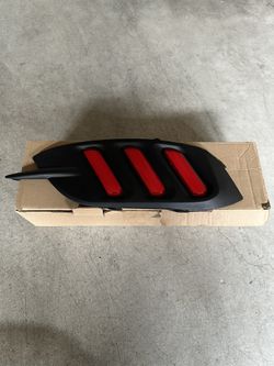 Honda Civic Rear Bumper Reflector Light Grille Cover For 2016 2017 2018-2021