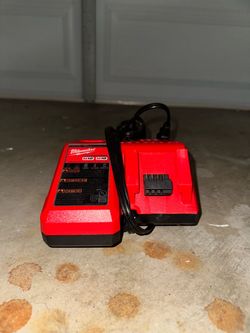 Milwaukee battery charger