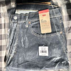 Levi’s jeans relaxed straight Brand New 