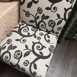 Excellent Condishon Chair Pick Up Raseda And Vanowen 