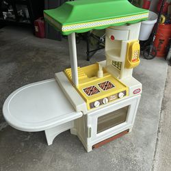 Vintage Little Tikes Kitchen Playset