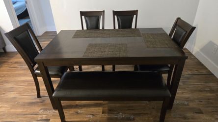 Dinning Table