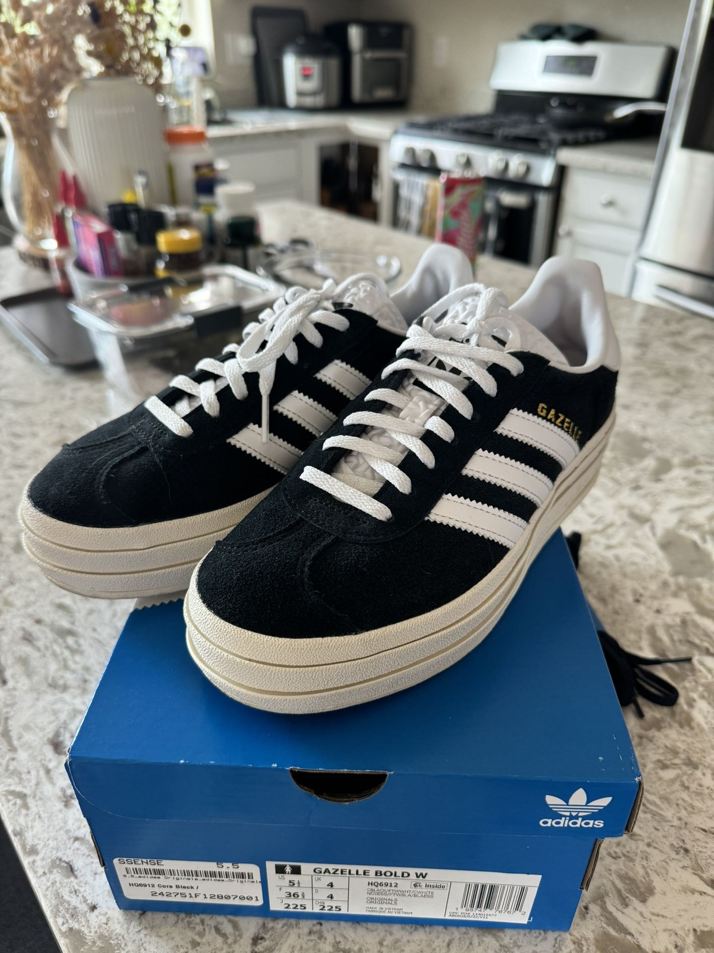 Adidas Gazelle Bold Women Size 5.5