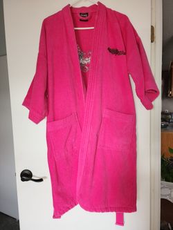H-D woman's bathrobe