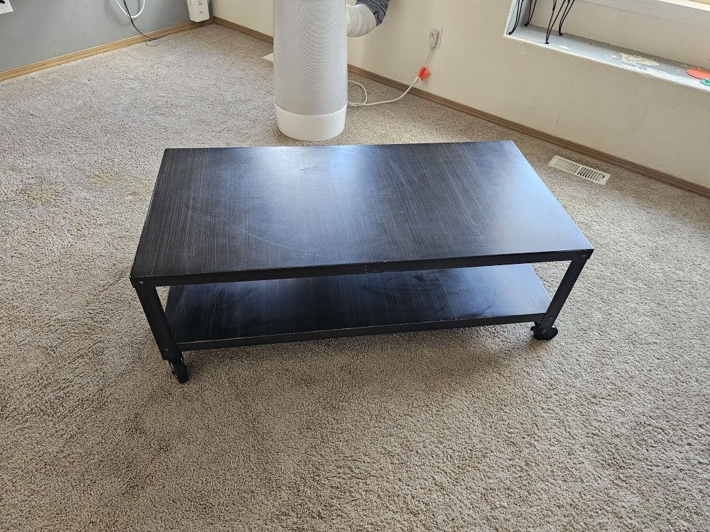 Sturdy Metal Coffee Table *lightweight*