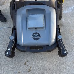 Tomahawk Hardwood Floor Sweeper