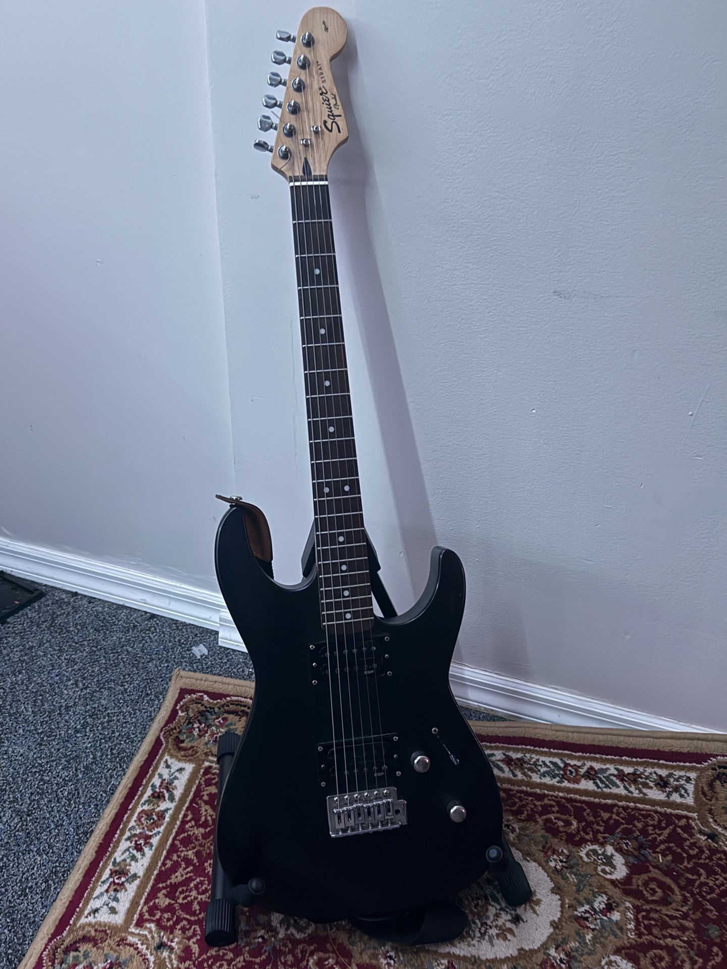 Fender Squire Stratocaster Electric Guitar