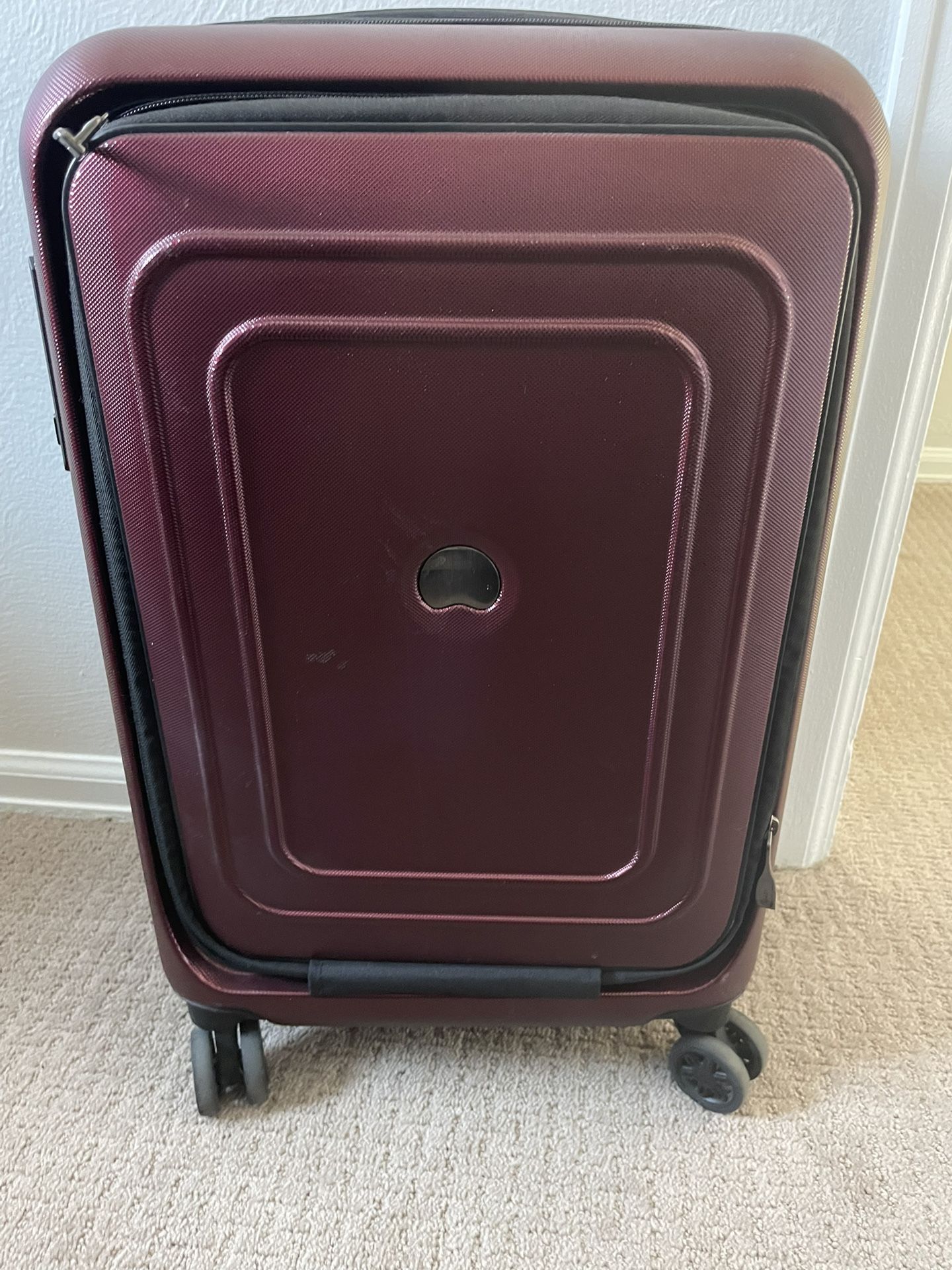 Carry On Roller Suitcase