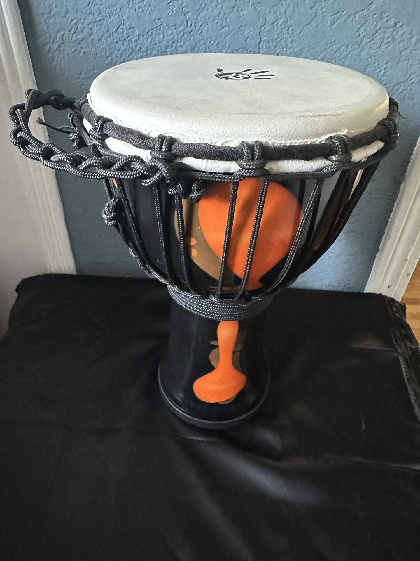 X8 - Groovy Orange Lava Lamp Design Djembe