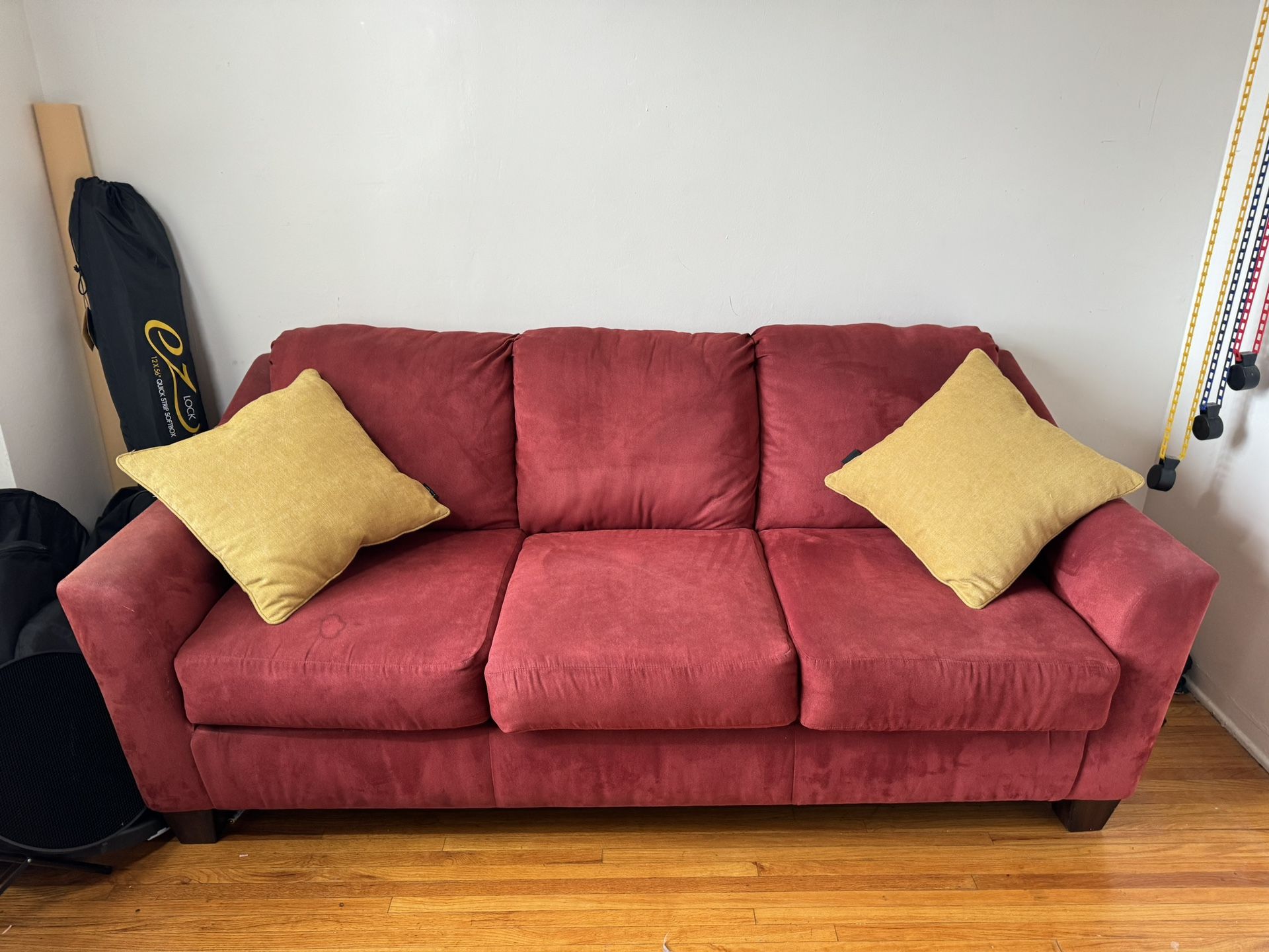 Pull Out Sofa/couch