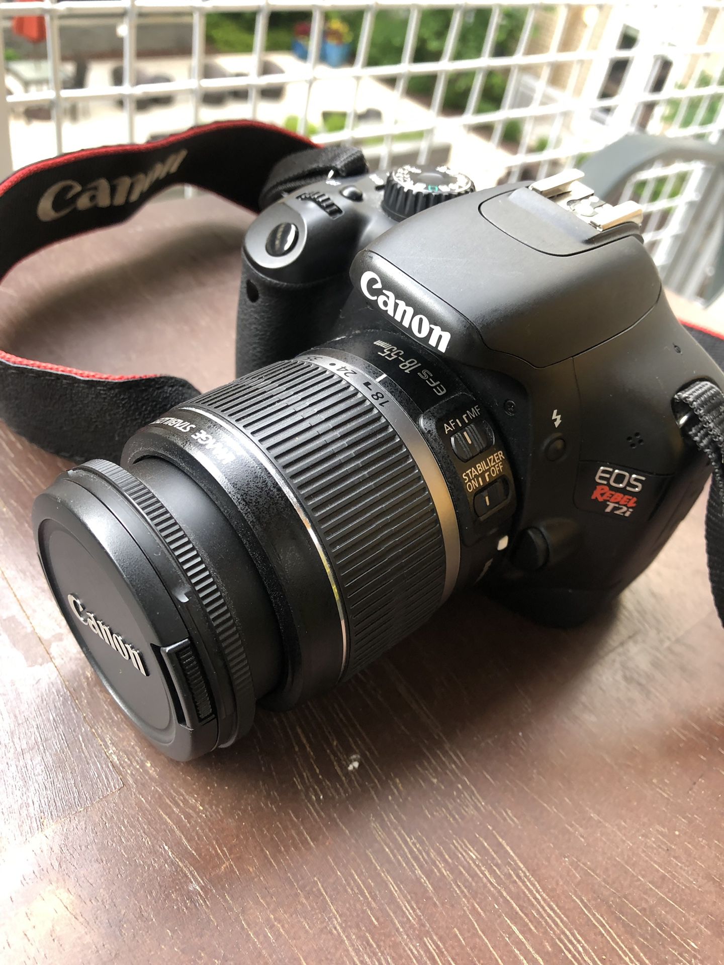 Like New 18 MP Canon Camera rebel T2i with Lens and Flash