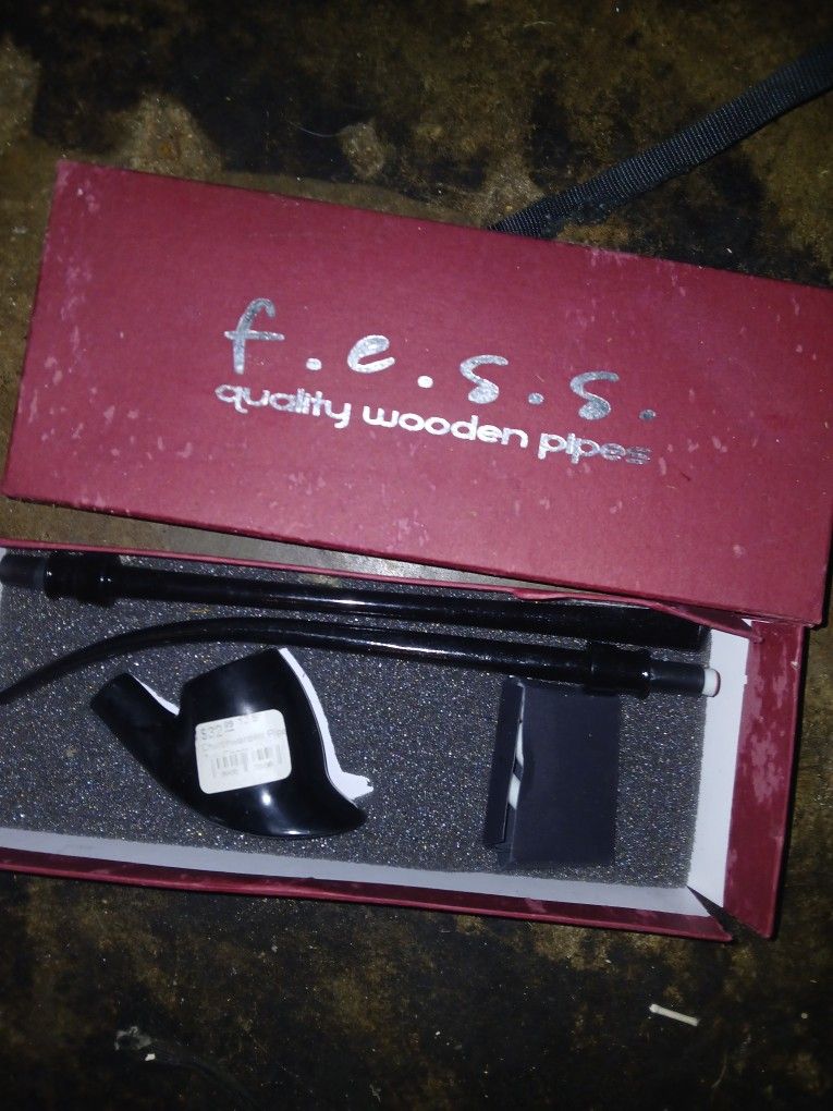 F E S S Breakdown Tobacco Pipe