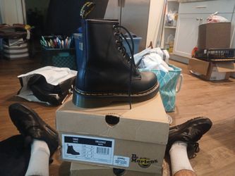 Black Dr Martens 