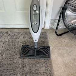 Shark Steamer 