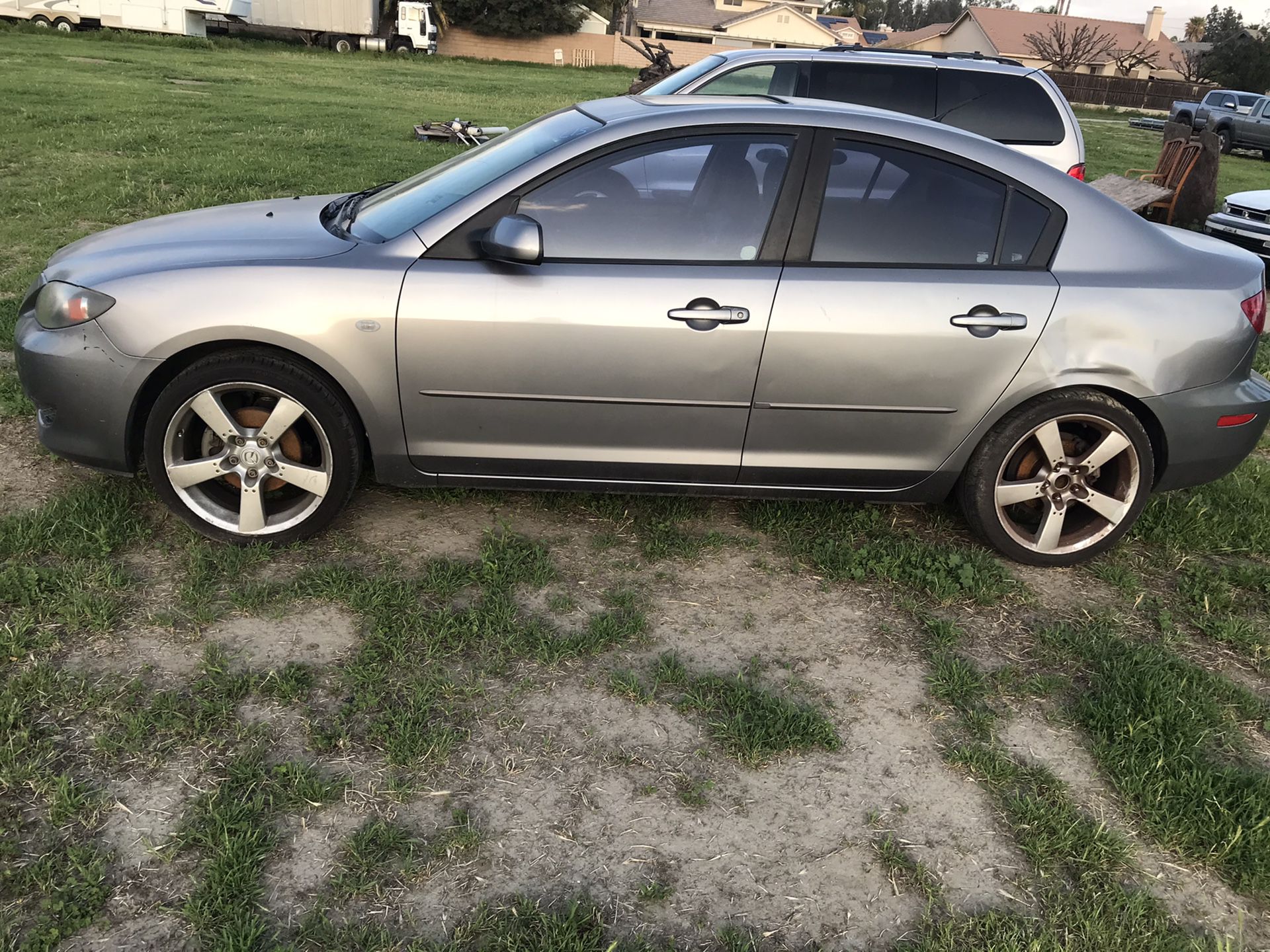 2005 MAZDA 3 !FOR PARTS ONLY !