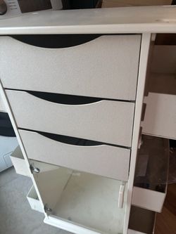 White Plastic Storage Cabinet with Drawers