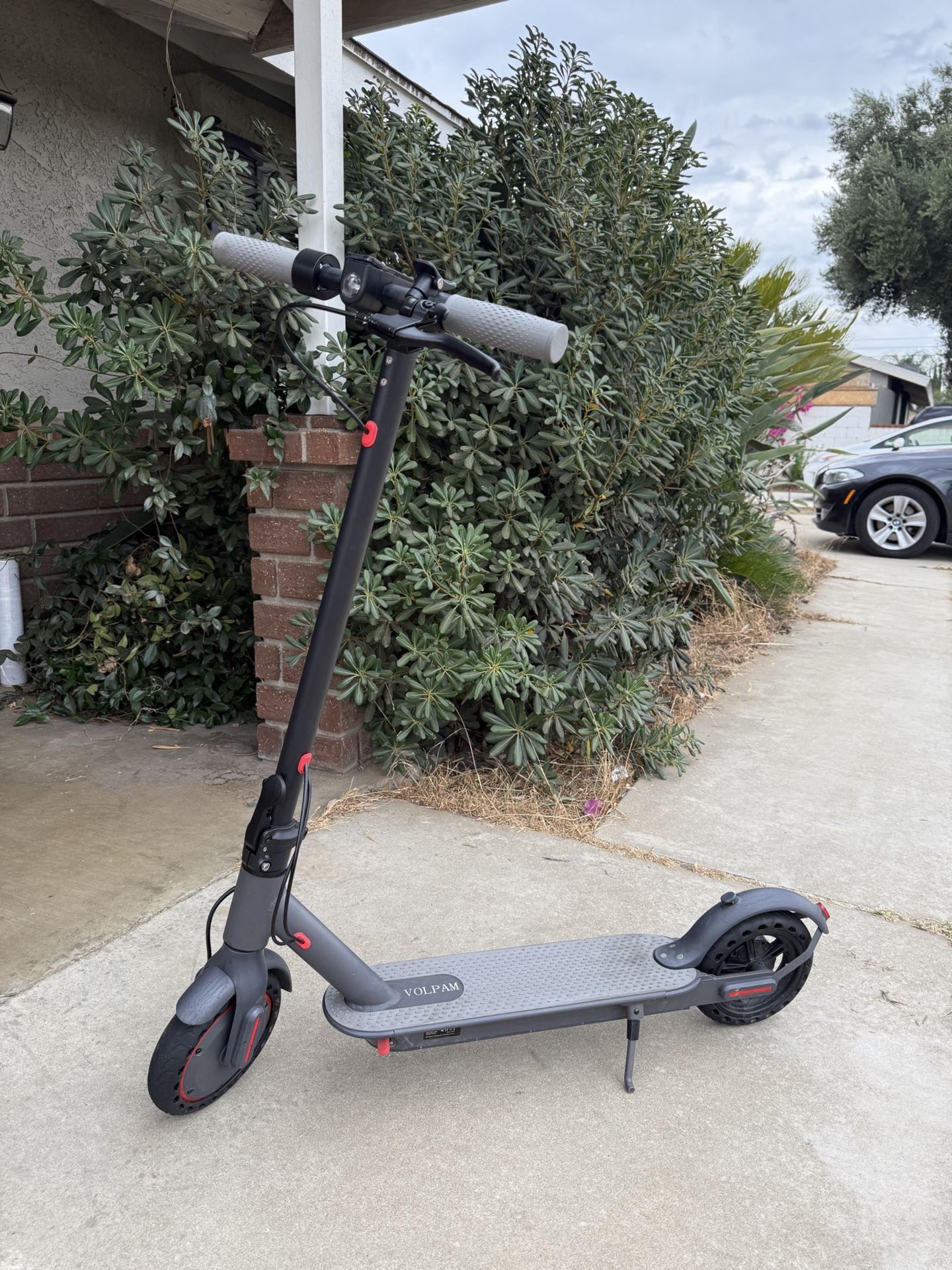 Electric scooter