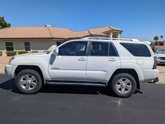 2004 White Toyota 4Runner V8
