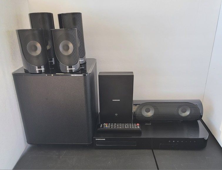 Samsung HT-J5500W 5.1 Channel 1000-Watt 3D Blu-Ray Home Theater System