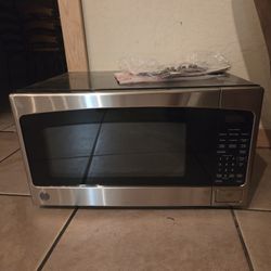 GE MICROWAVE 