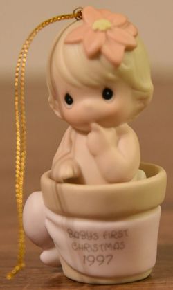Baby First Christmas 1997 Hangup Figurine