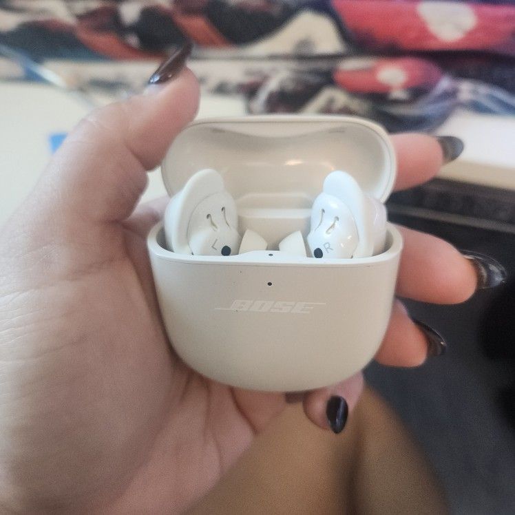 Bose - QuietComfort Earbuds II Ultra True Wireless Noise Cancelling In-Ear Earbuds - White Smoke