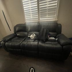 Leather Recliners 