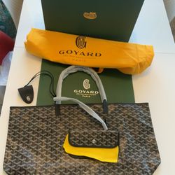 Goyard St. Louis Gm Tote In Black, New