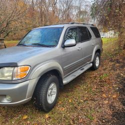 2004 Toyota Sequoia