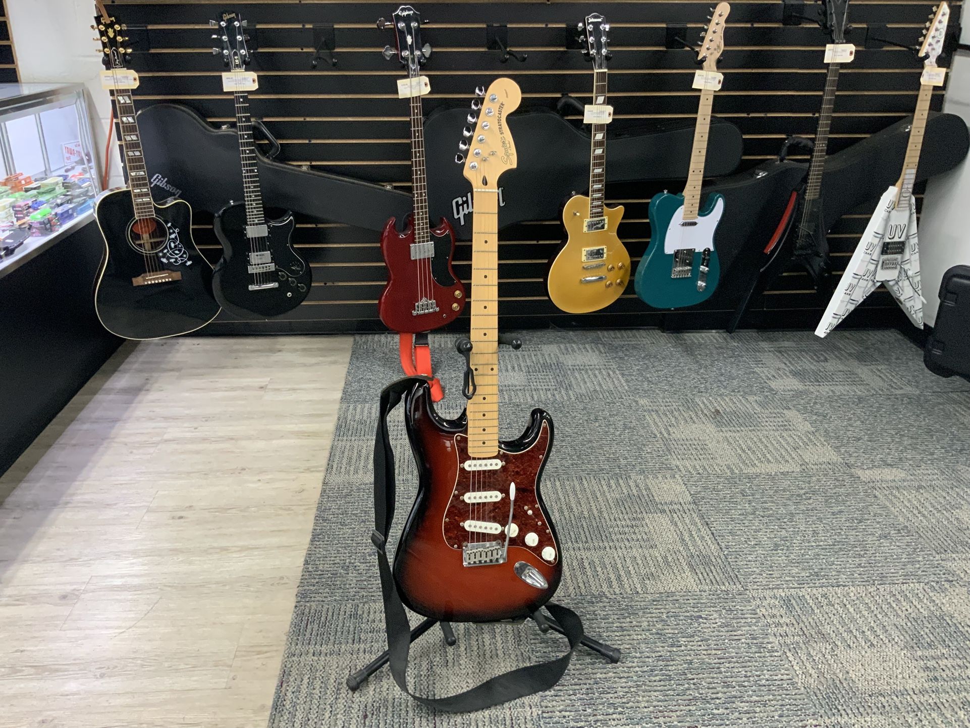 Squier Standard Stratocaster - Antique Burst with Maple Fingerboard