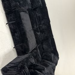 Sectionals /l-shape/sofas /pull out bed / full size /same day delivery 🚚