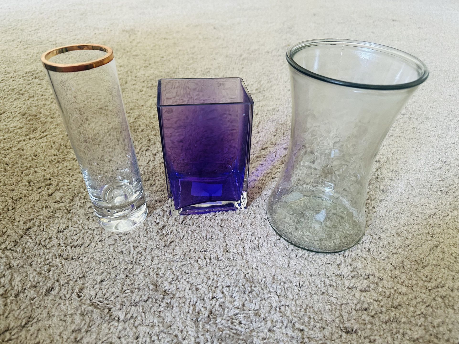 Set of 3 Decorative Flower Vases – Varying Sizes