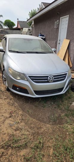Parting out 2010 Volkswagen CC 2.0 Turbo