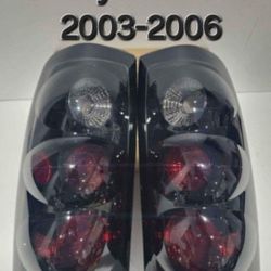 Chevy Silverado 2003-2006 Tail Lights 