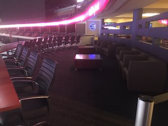 (2) Tickets TONIGHTS game Magic v Pistons ***All-Inclusive Suite***