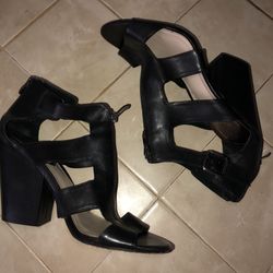 Vince Camuto size 8.5 black leather zipper heels