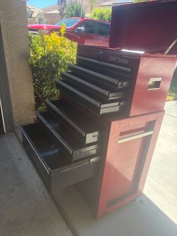 Craftsman toolbox on wheels