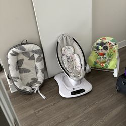 Mamaroo, Baby Lounger & Rocking Chair 