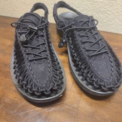 KEEN “UNEEK” Men’s Sandal