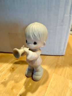 Precious Moments statue