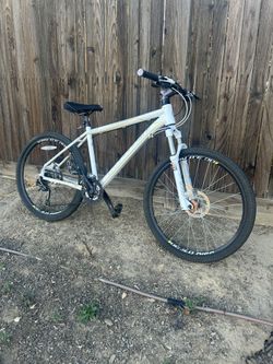 CANNONDALE 800$$