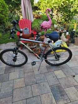 Trek 3500 Mountain Bike