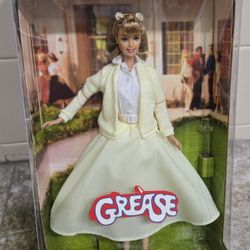 GREASE SANDY CHARACTER BARBIE DOLL BRAND NEW 
