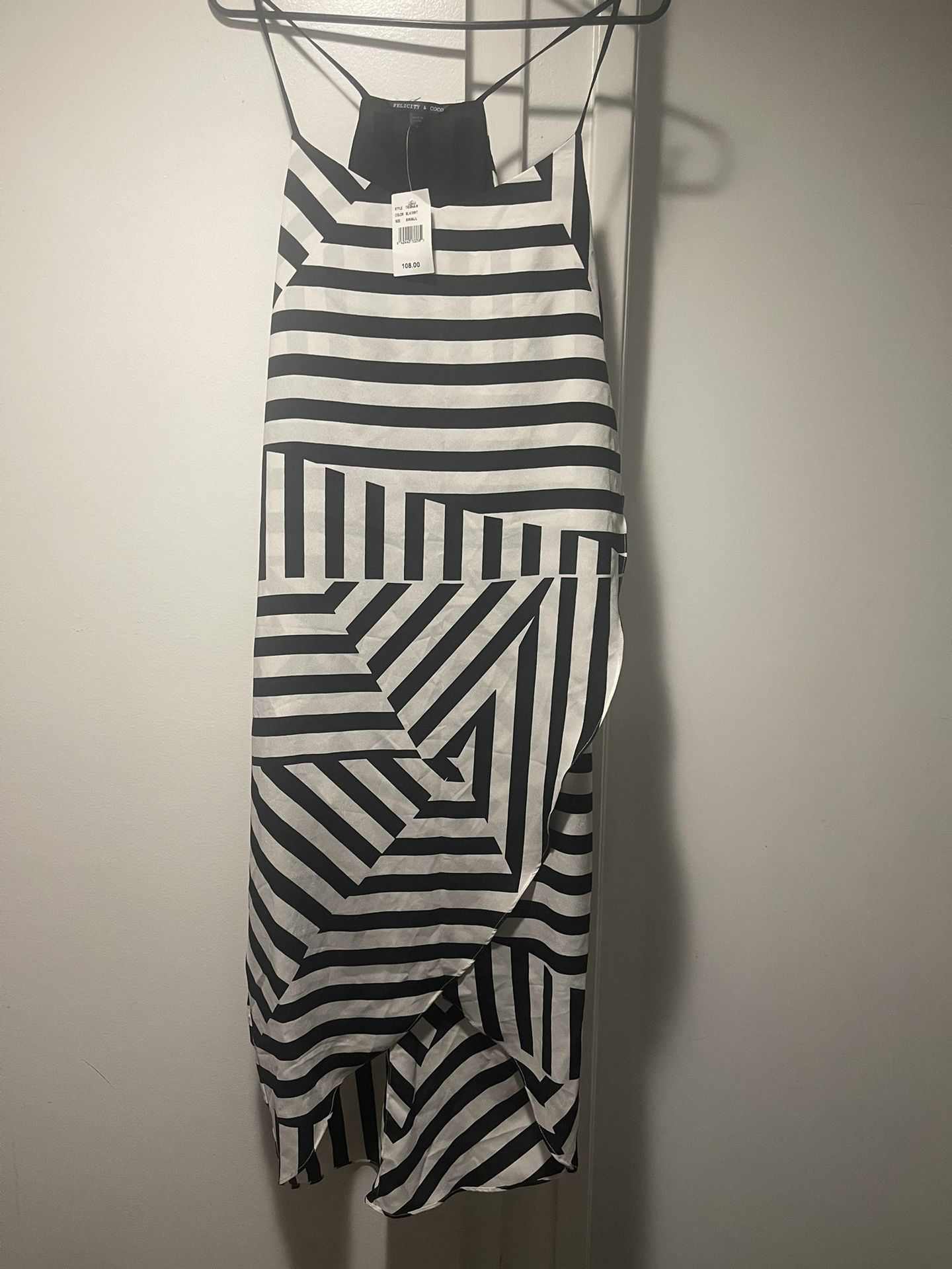 Beautiful Summer Dress Size Small New