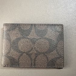 COACH - COMPACT BILLFOLD WALLET IN SIGNATURE CANVAS - MAHOGANY *NEW*