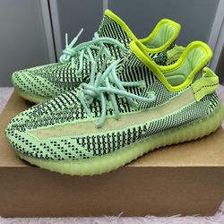 YEEZREEL NON REFLECTIVE GREEN NEW SNEAKERS SHOES SIZE 8.5 42 A5